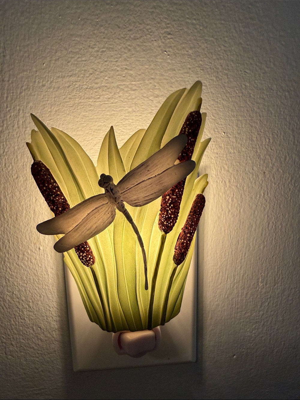 Dragonfly and Cattail Night Light New in box by Ibid and Orchid Design